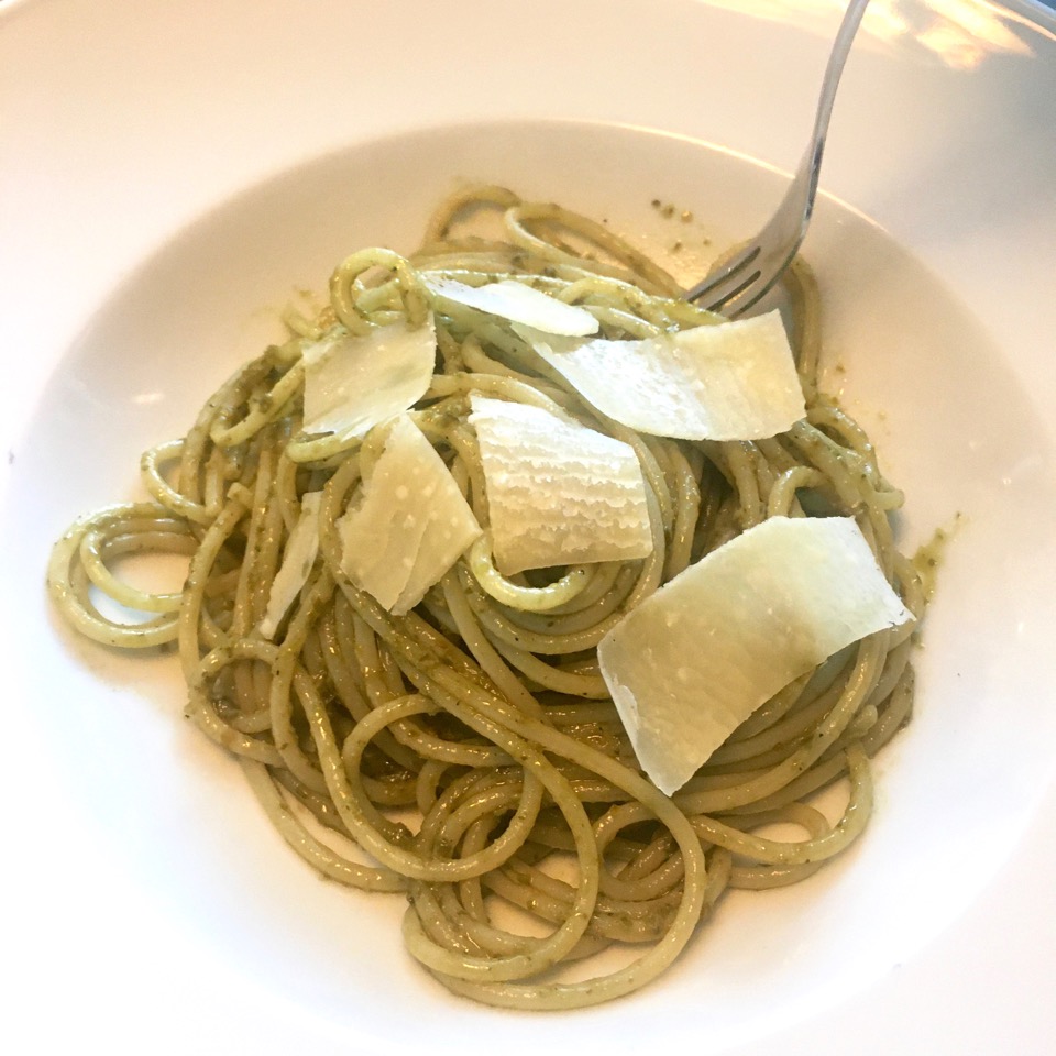 Rezept Spaghetti mit Basilikum Pesto aus Italien